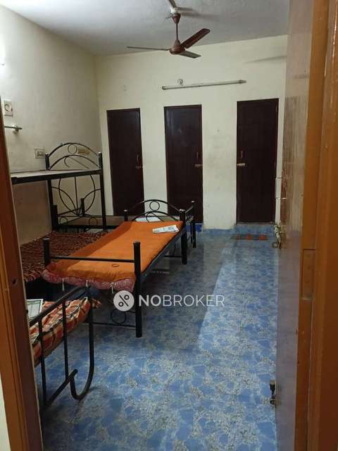 PG for Boys in New Perungalathur