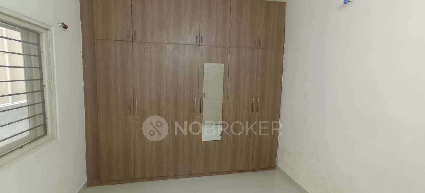 2 BHK Flat In Octagon Flats For Sale  In Chromepet