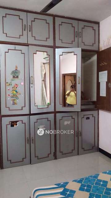 Shared Room for Female In 2 BHK  In Smruti Apartment, Pestom Sagar Chembur In Ghatkopar East,
