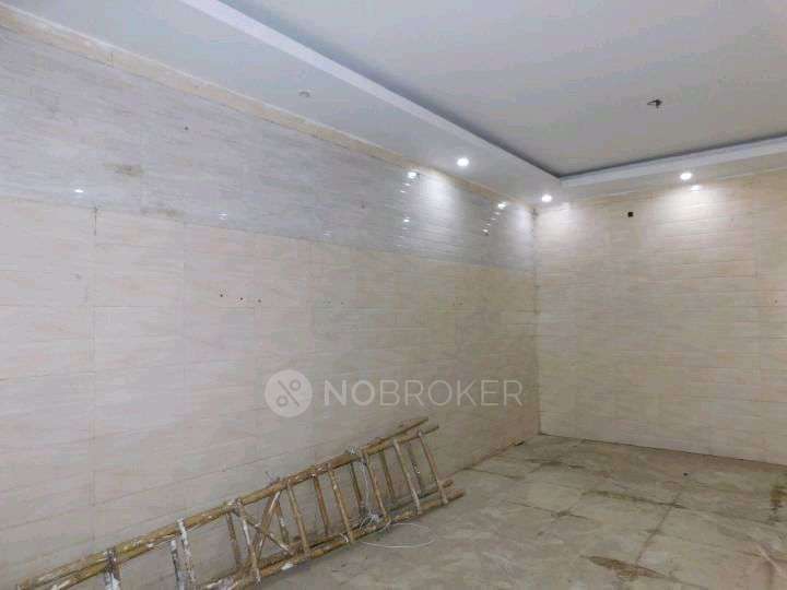 Retail  Property in Yes Bank Ltd.-surajpur, Greater Noida, Greater Noida for Rent 