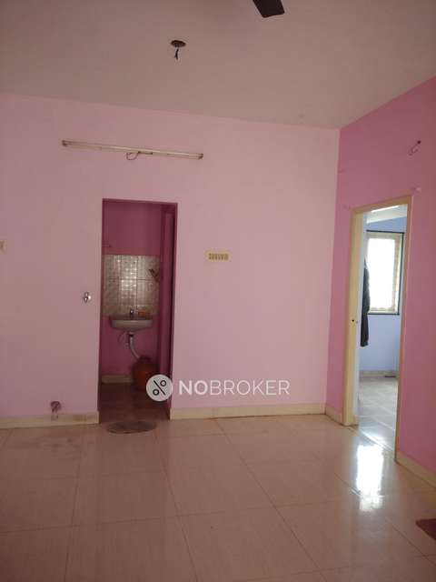 2 BHK Flat In Vignesh Shreyash Apartmenrs, Sembakkam.  For Sale  In Sembakkam, 