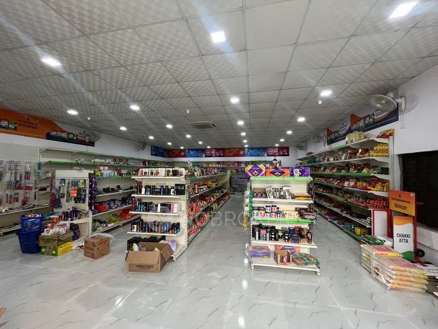 Shop in Hans Enclave, Sector 33, Gurgaon for Rent 