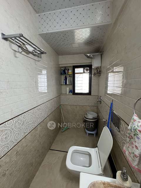 2 BHK Flat In Mantri Park For Sale  In Goregaon