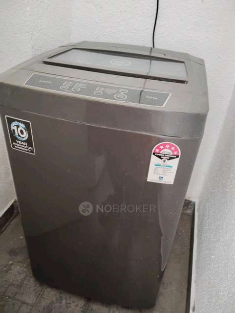 Shared Room for Female In 3 BHK  In Mhada Towers In Mhada Towers 