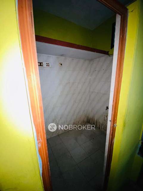 4+ BHK Flat In Standalone Building  For Sale  In  Nombal