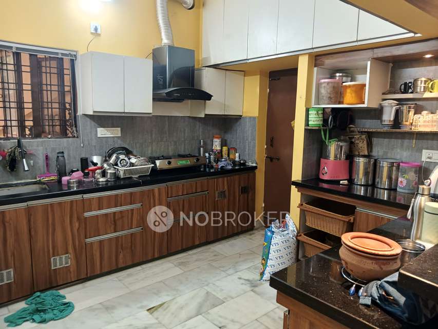 4+ BHK House For Sale  In Kukatpally