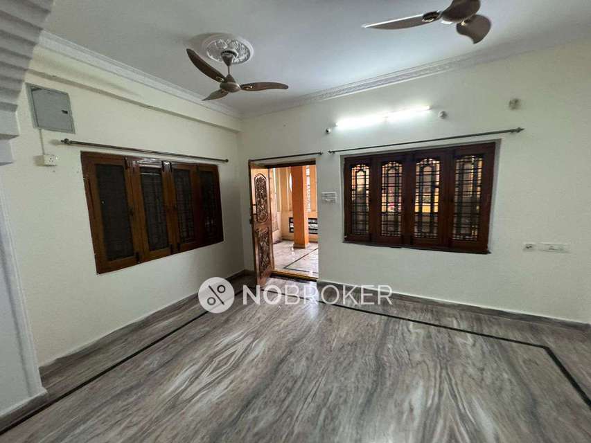 4+ BHK House For Sale  In Kukatpally