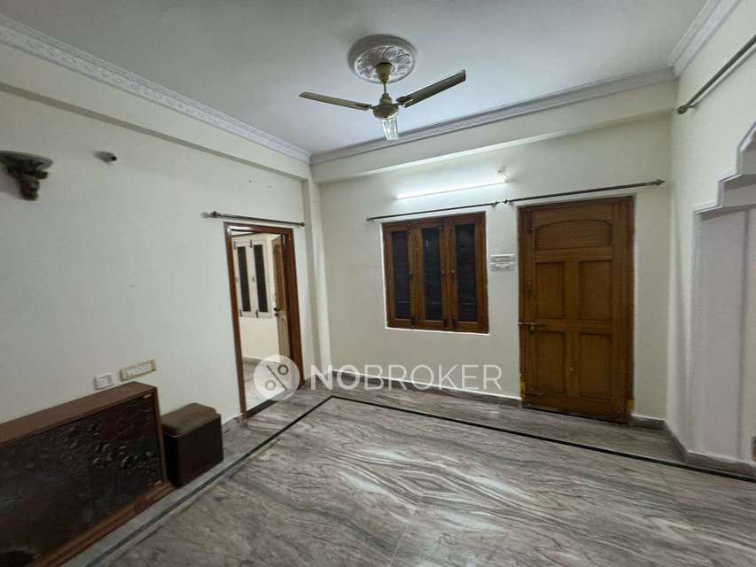 4+ BHK House For Sale  In Kukatpally