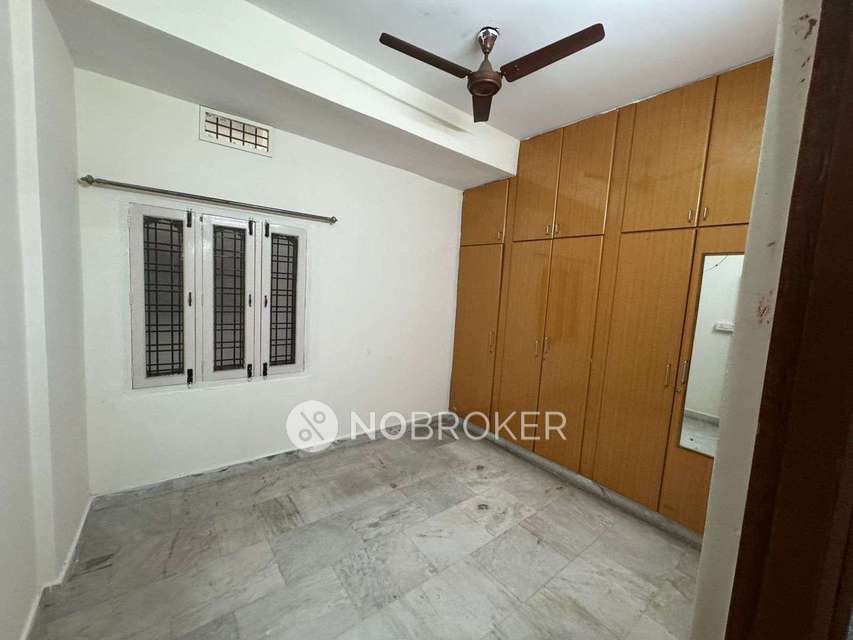4+ BHK House For Sale  In Kukatpally