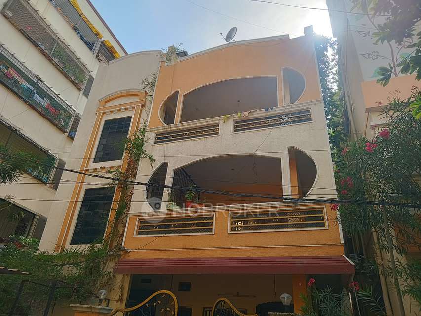 4+ BHK House For Sale  In Kukatpally