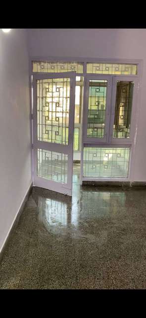 1 BHK Flat In Bathla Apartment, Patparganj For Sale  In Patparganj