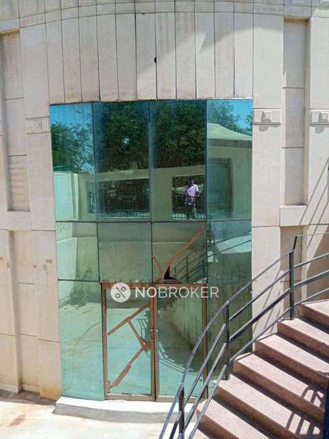 Industrial Building in Sector 65, Noida for sale 