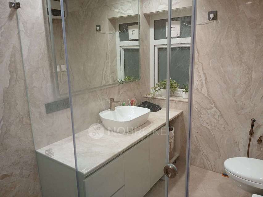 4+ BHK Flat In Ap For Sale  In B762, Dlf Phase Iv, Sector 27, Gurugram, Haryana 122009, India