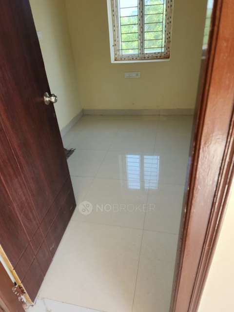 2 BHK Flat In Sree Urmila Avenue For Sale  In Mallampet