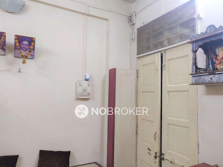 1 RK Flat In Adarsh Nagar Chs For Sale  In Worli