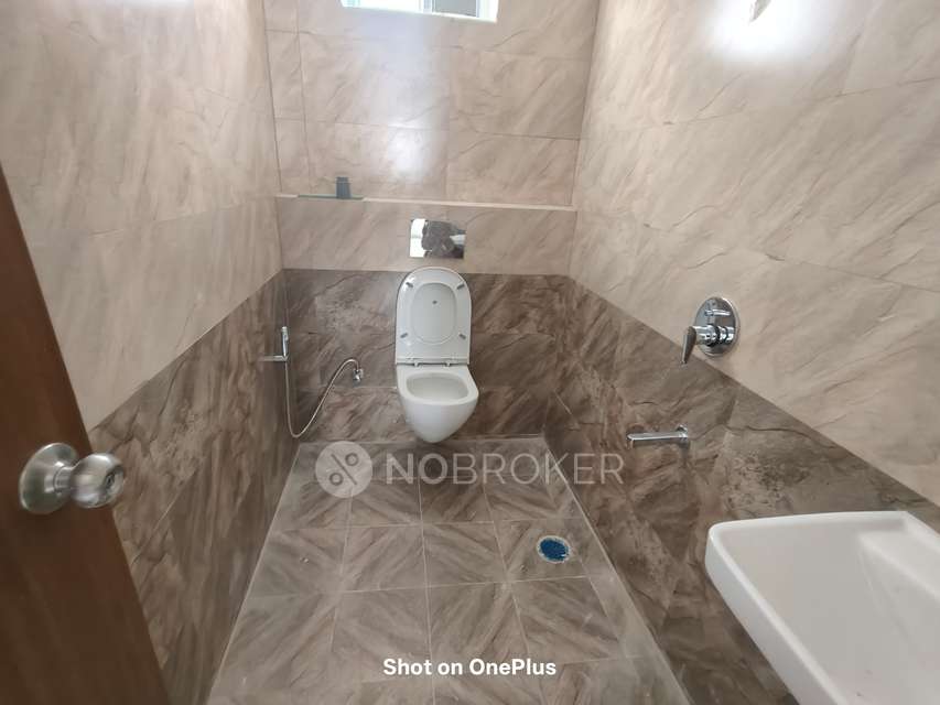 3 BHK Flat In Praneeth Pranav  Daffodils For Sale  In Bowrampet