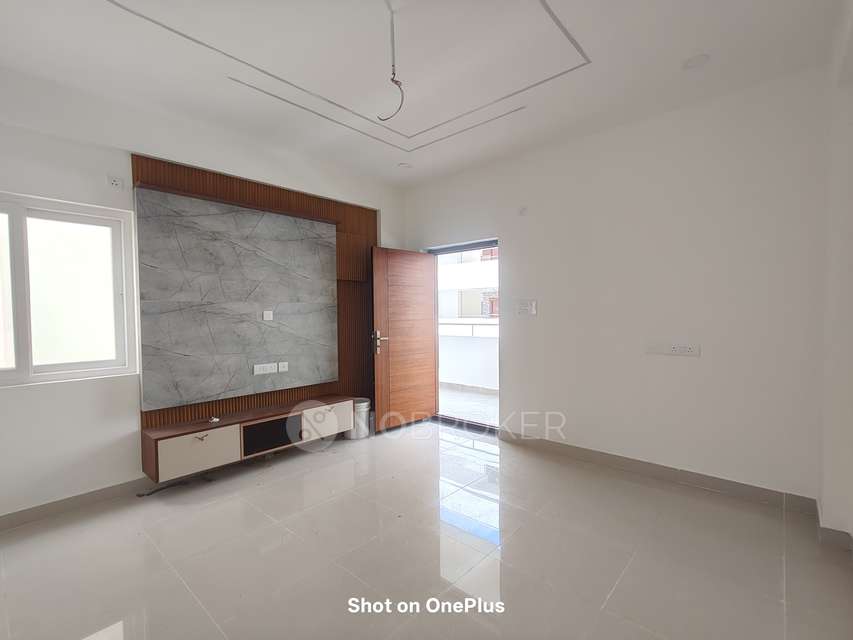 3 BHK Flat In Praneeth Pranav  Daffodils For Sale  In Bowrampet