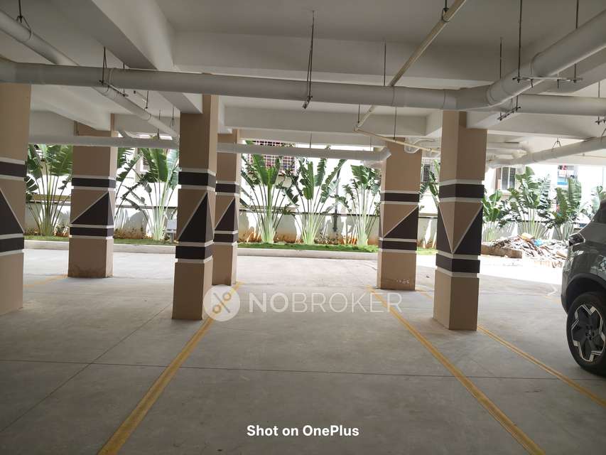 3 BHK Flat In Praneeth Pranav  Daffodils For Sale  In Bowrampet