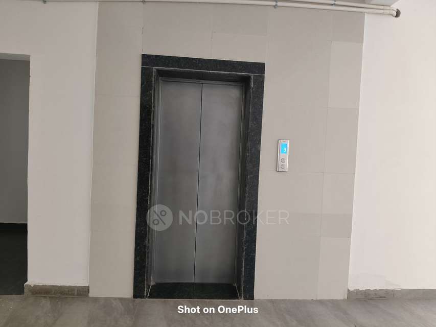 3 BHK Flat In Praneeth Pranav  Daffodils For Sale  In Bowrampet