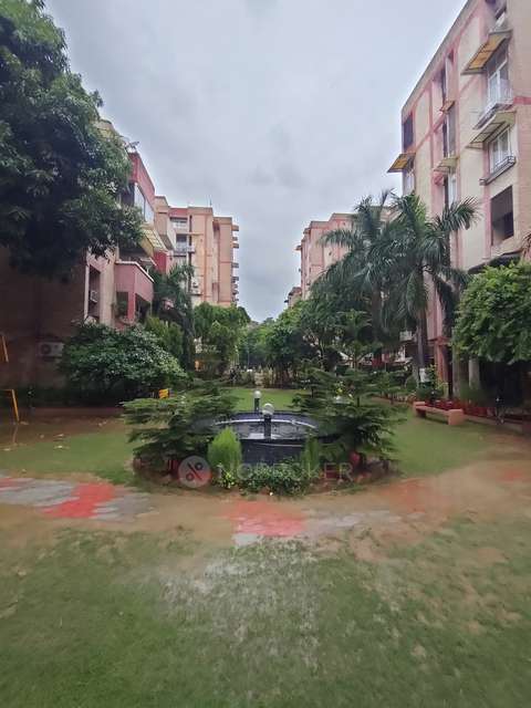 3 BHK Flat In Rang Rasayan Apts., Rohini-13, Northwest Delhi For Sale  In Sector 13 Rohini