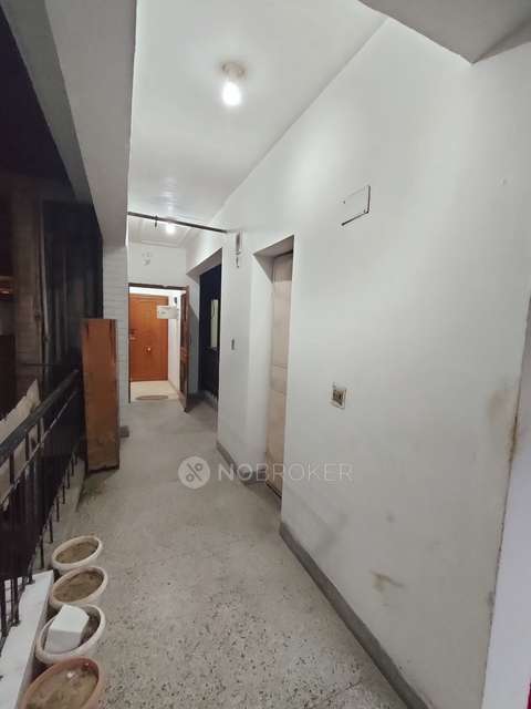 3 BHK Flat In Rang Rasayan Apts., Rohini-13, Northwest Delhi For Sale  In Sector 13 Rohini