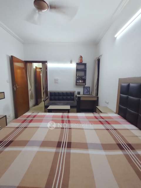 3 BHK Flat In Rang Rasayan Apts., Rohini-13, Northwest Delhi For Sale  In Sector 13 Rohini