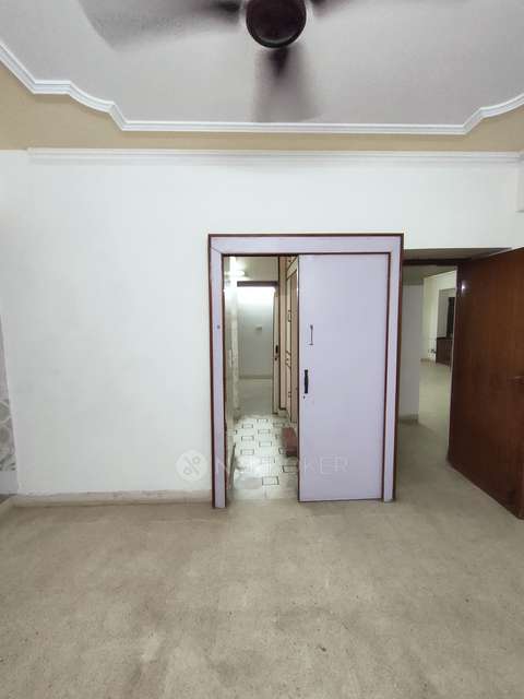 3 BHK Flat In Rang Rasayan Apts., Rohini-13, Northwest Delhi For Sale  In Sector 13 Rohini