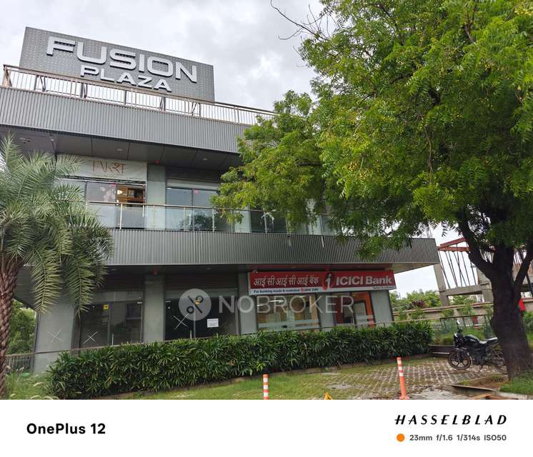 Shop in Sector 70, Gurgaon for Rent 