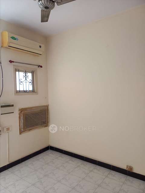 2 BHK Flat In Sangeetha Apartment At Kolathur, Kolathur For Sale  In Kolathur