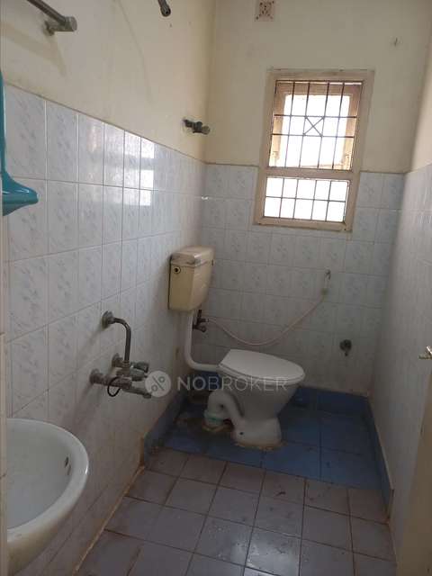 2 BHK Flat In Sangeetha Apartment At Kolathur, Kolathur For Sale  In Kolathur