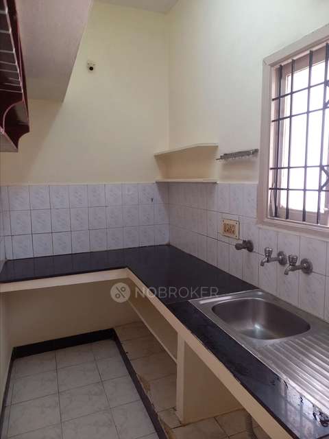 2 BHK Flat In Sangeetha Apartment At Kolathur, Kolathur For Sale  In Kolathur