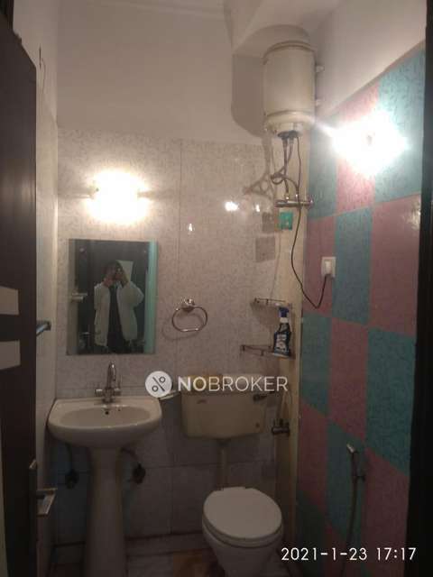 3 BHK Flat In No Name For Sale  In Indirapuram