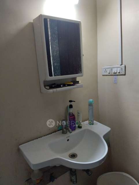 2 BHK Flat In Zende Alcove For Sale  In Ghorpadi