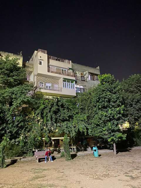 4+ BHK Flat In Rwa Jasola , Jasola For Sale  In Tughlakabad