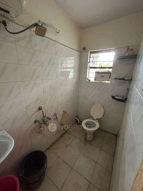 2 BHK Flat In Siddheshwar Nagar Co-op Housing Society for Rent  In  Vishrantwadi