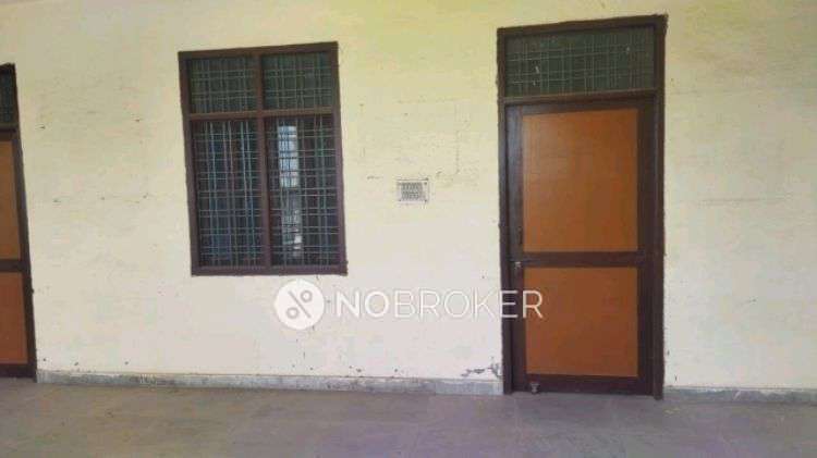 Shop in Dwarka Expressway, Delhi for sale 
