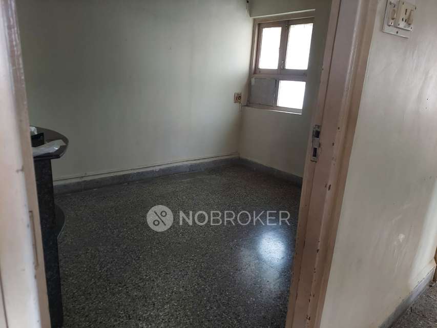 2 BHK Flat In New Getanjali Coperative Housing Society for Rent  In Malad East