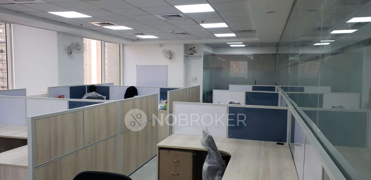 Office Space in Spectrum Metro Mall, Noida for Rent 