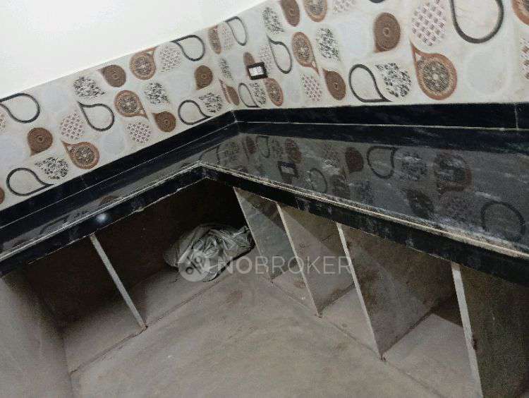 PG for Girls in Ghukna