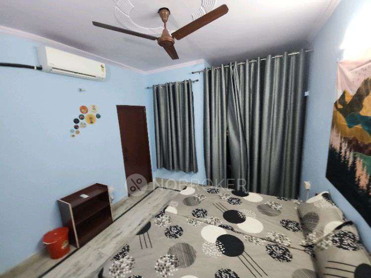 1 BHK House for Rent  In Sector 11
