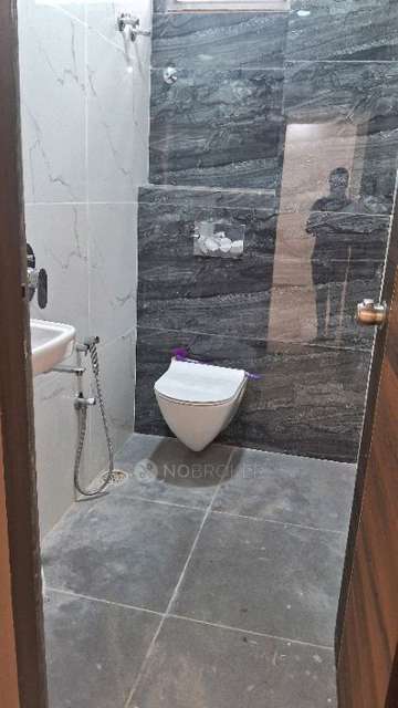 2 BHK Flat In Sree Nilayam Madinaguda For Sale  In Madinaguda