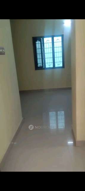 Shared Room for Female In 1 BHK  In Velachery