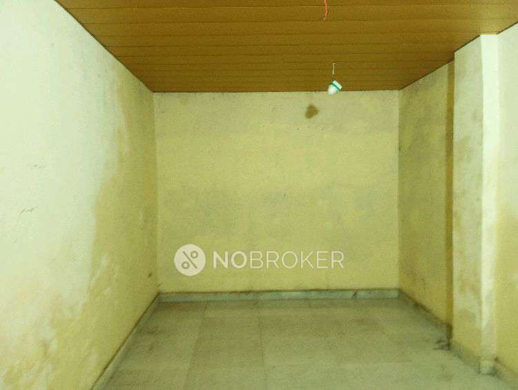 Shop in Kalyan East, Mumbai for sale 