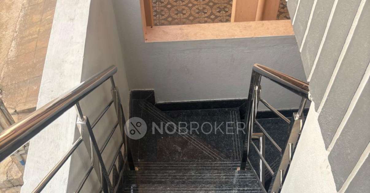 2 BHK Flat In Standalone Building  for Rent  In Mallathahalli