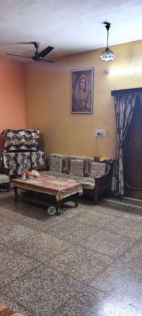 PG for Girls in Guru Ram Das Nagar, Laxmi Nagar