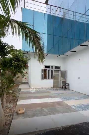 Industrial Building in Surajpur Site V, Greater Noida for Rent 