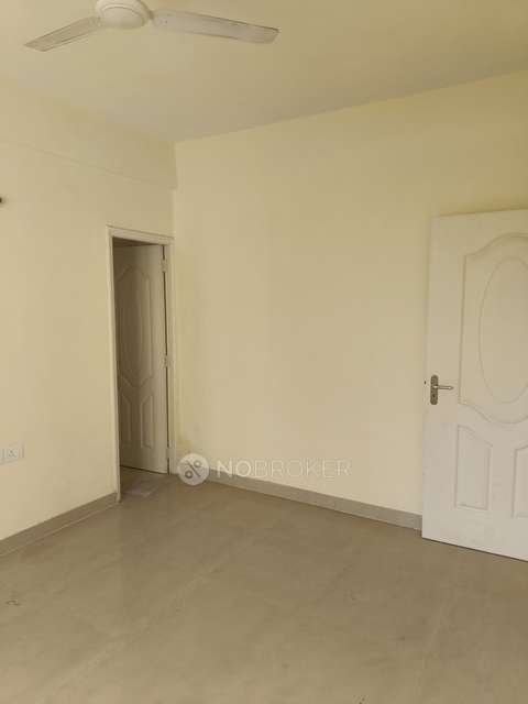 2 BHK Flat In Shree Vardhman Mantra For Sale  In Sector 67