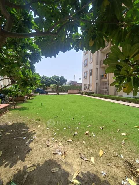 2 BHK Flat In Shree Vardhman Mantra For Sale  In Sector 67