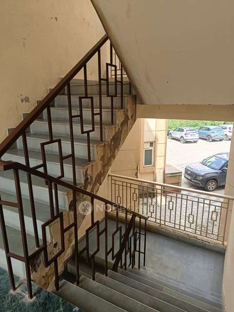 2 BHK Flat In Shree Vardhman Mantra For Sale  In Sector 67