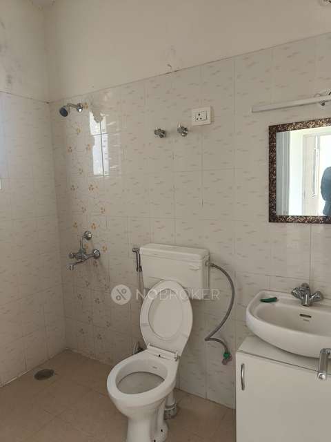 2 BHK Flat In Shree Vardhman Mantra For Sale  In Sector 67